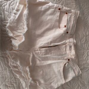 Signature by Levi Strauss Cream Jean Shorts